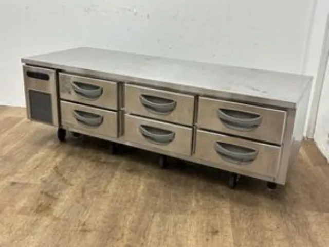 ドロワーコールドテーブル