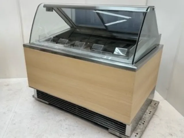 対面ショーケース